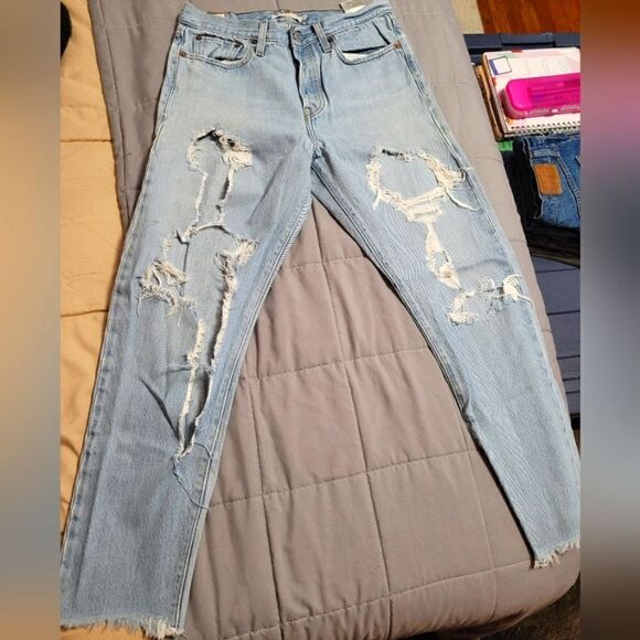 Levis Wedgie Sz 28 - Picture 3 of 5